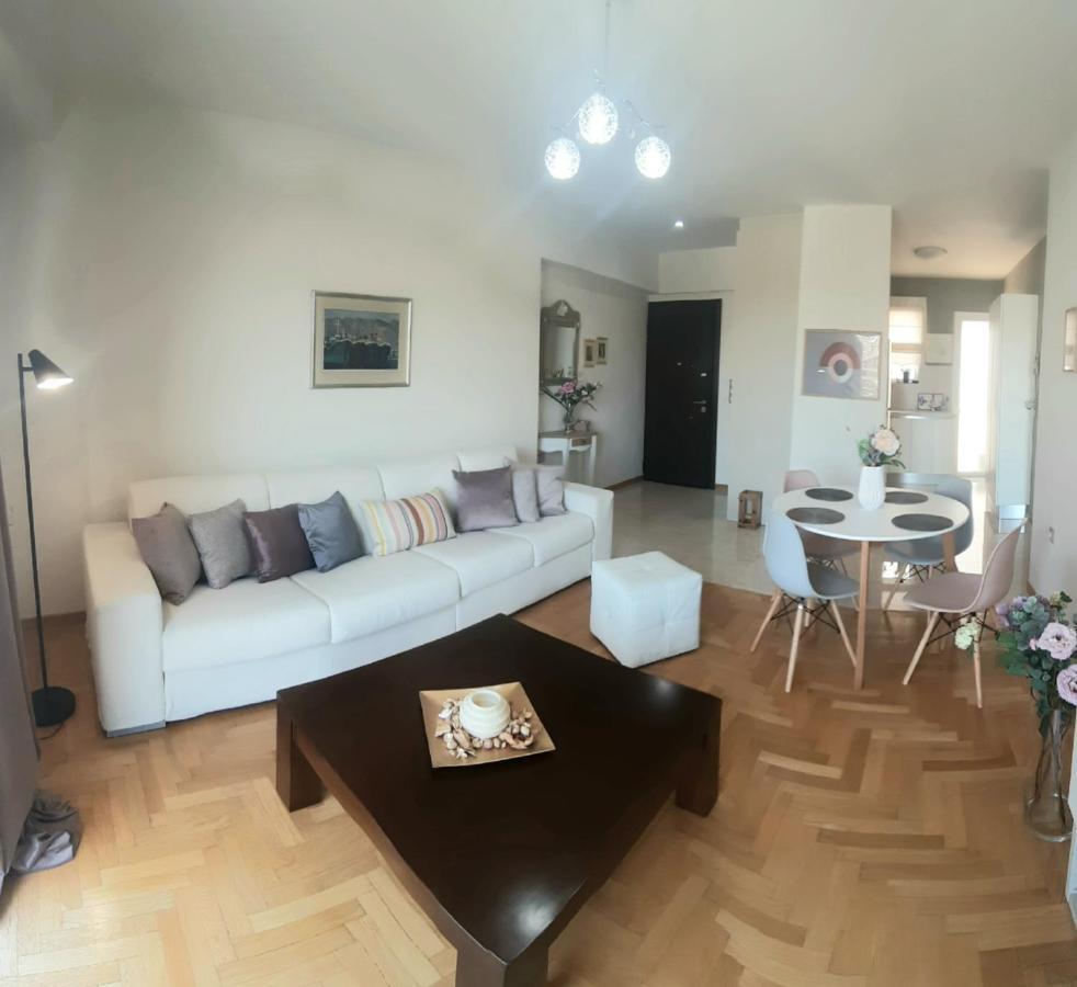 King George Sqr Apt Kalamata Bagian luar foto