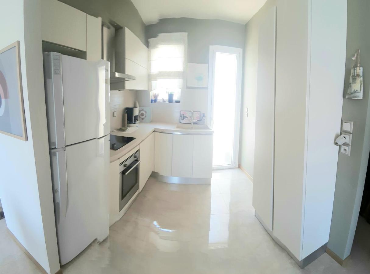 King George Sqr Apt Kalamata Bagian luar foto