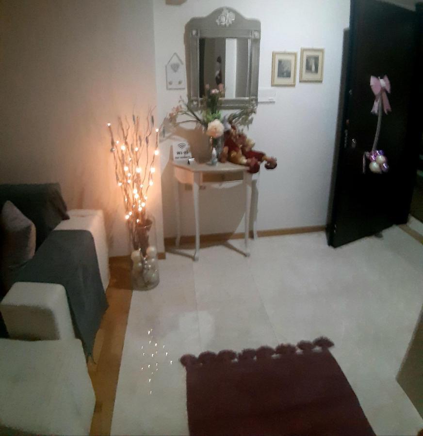 King George Sqr Apt Kalamata Bagian luar foto
