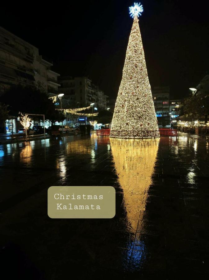 King George Sqr Apt Kalamata Bagian luar foto