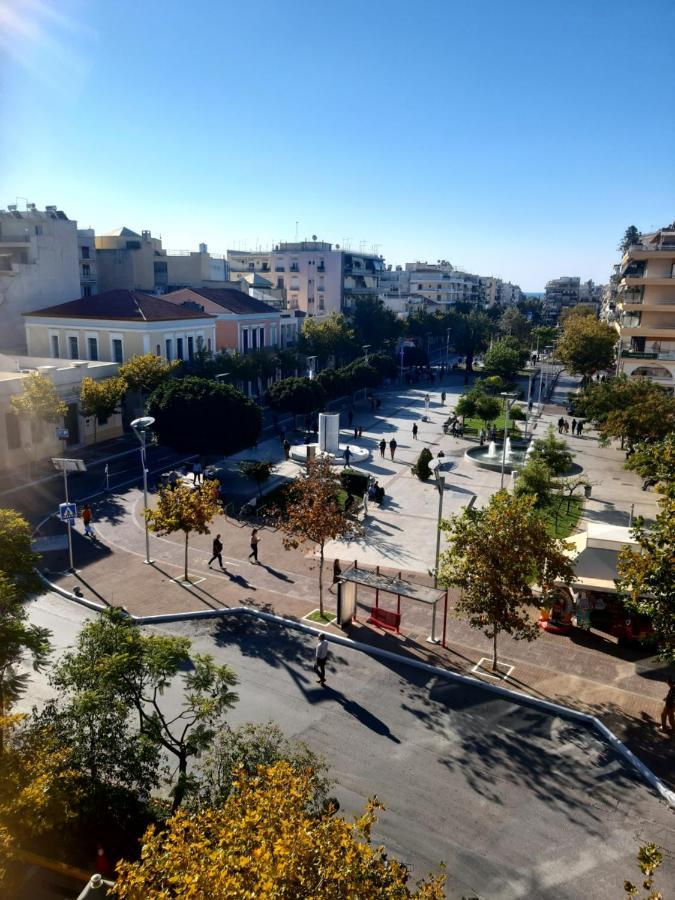 King George Sqr Apt Kalamata Bagian luar foto